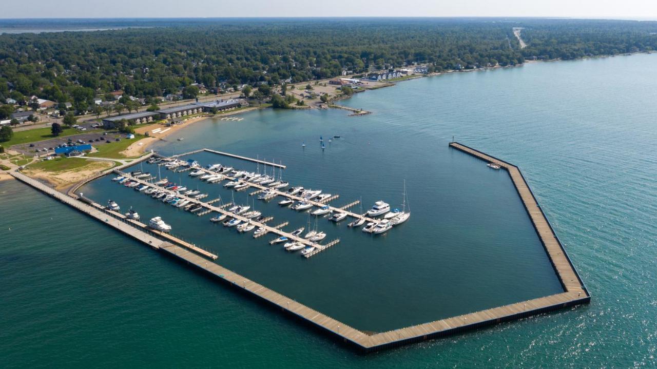 Tawas Bay Beach Resort & Conference Center East Tawas Εξωτερικό φωτογραφία