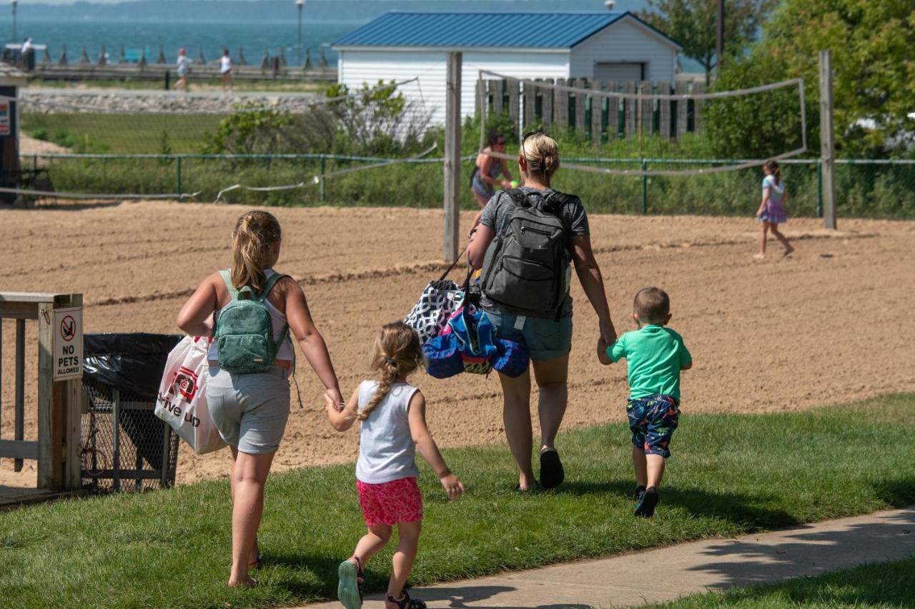 Tawas Bay Beach Resort & Conference Center East Tawas Εξωτερικό φωτογραφία